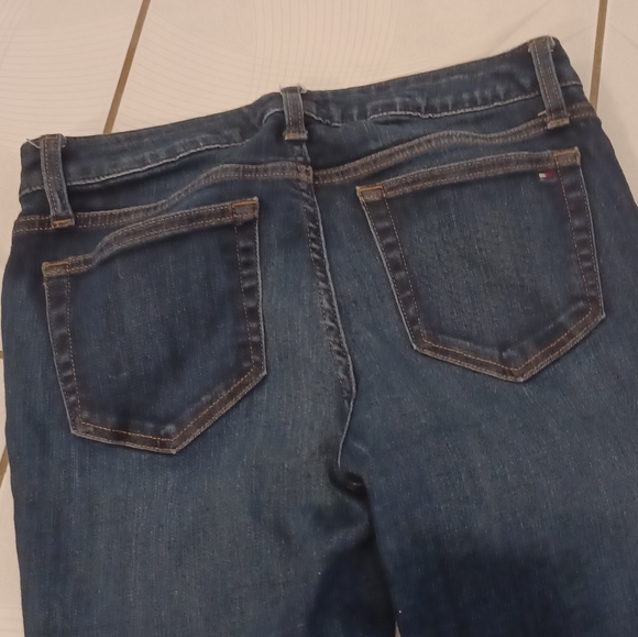 4/$80 Tommy Jeans - Size 6 - Picture 5 of 7